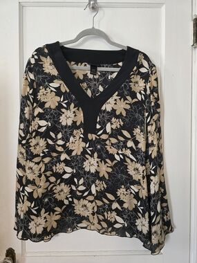 Lane Bryant 100% Silk Navy Floral Blouse 18/20